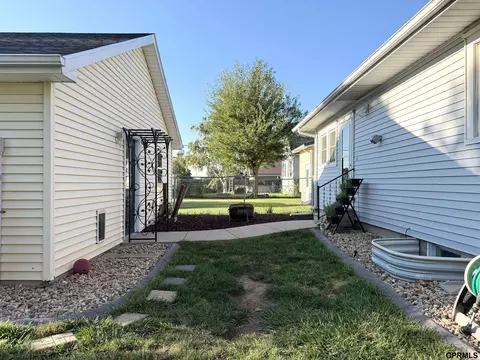 Exterior - 505 5th St, Deshler, NE 68340 photo 3 of 7