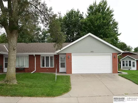 5821 Wood Ridge Ct #5, Lincoln, NE 68506
