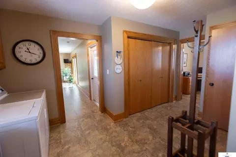 Entry Way - 1915 24 Rd, Gresham, NE 68367 photo 3 of 6
