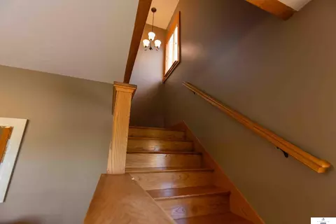 Entry Way - 1915 24 Rd, Gresham, NE 68367 photo 4 of 6