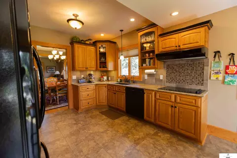 Kitchen - 1915 24 Rd, Gresham, NE 68367 photo 9 of 11