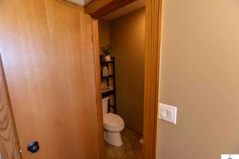 Bath - 1915 24 Rd, Gresham, NE 68367 photo 1 of 5