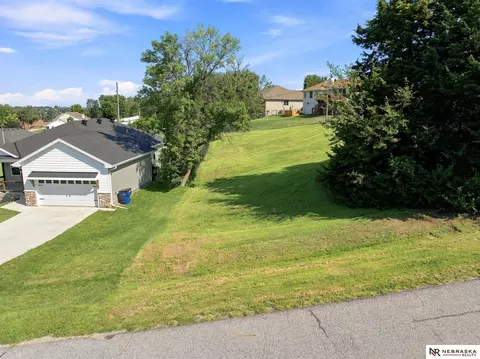 8503 Riverdale Rd, Plattsmouth, NE 68048