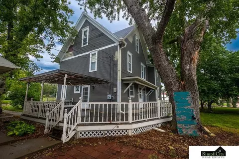 Exterior - 653 N Dakota St, Superior, NE 68978 photo 3 of 4
