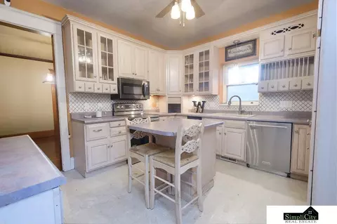Kitchen - 653 N Dakota St, Superior, NE 68978 photo 2 of 3