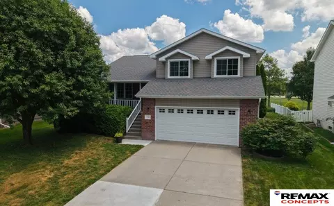 7734 S 34th St, Lincoln, NE 68516