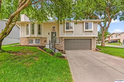 3504 S 154th St, Omaha, NE 68144