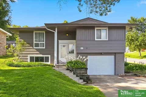 9804 Ruggles St, Omaha, NE 68134