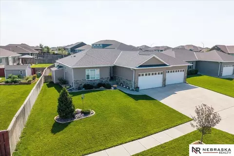 9920 S 73rd St, Lincoln, NE 68516