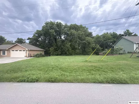 1208 Brock Ln, Plattsmouth, NE 68048