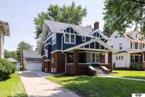 115 S 54th St, Omaha, NE 68132