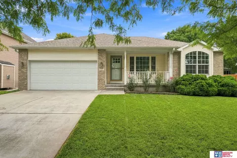 7420 Nolan Rd, Lincoln, NE 68512