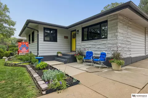 1108 W Avon Ln, Lincoln, NE 68505