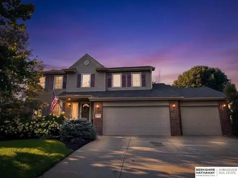 17303 J St, Omaha, NE 68135