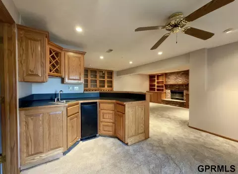 6308 S 28th St, Lincoln, NE 68516