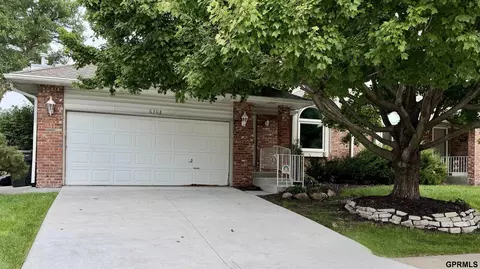 6308 S 28th St, Lincoln, NE 68516
