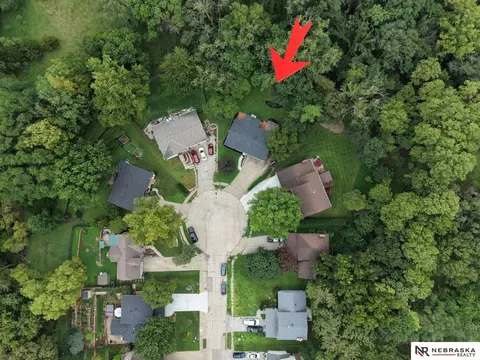 View/Area - 802 Moore Dr, Bellevue, NE 68005 photo 1 of 1