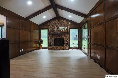 Living - 802 Moore Dr, Bellevue, NE 68005 photo 2 of 8
