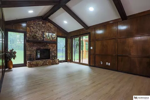 Living - 802 Moore Dr, Bellevue, NE 68005 photo 3 of 8