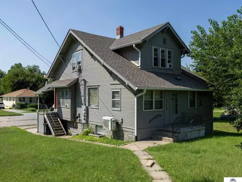 6779 Military Ave, Omaha, NE 68104