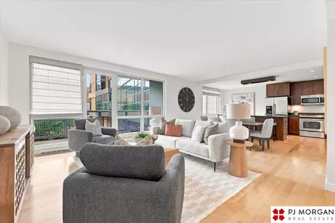 200 S 31st Ave #4300, Omaha, NE 68131