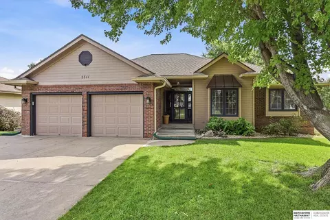 2511 N 155 St, Omaha, NE 68116