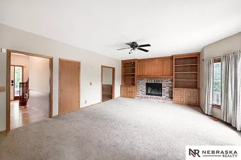 Living - 14465 Patrick Ave, Omaha, NE 68116 photo 3 of 4