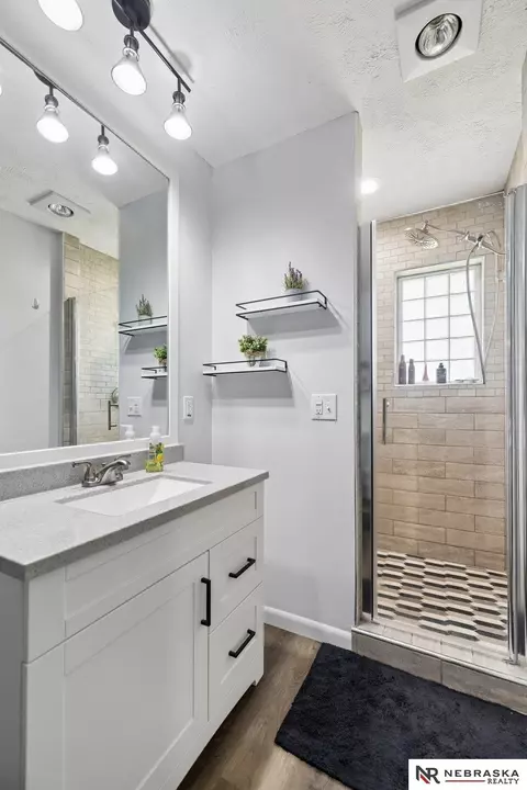 Bath - 11550 S 7th St, Roca, NE 68430 photo 2 of 6