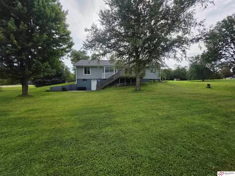 Exterior - 1907 Front St, Beatrice, NE 68310 photo 7 of 7