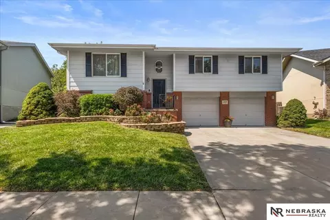 1835 W Apricot Ln, Lincoln, NE 68522