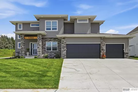 11503 S 115th St, Papillion, NE 68046