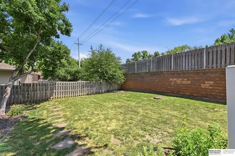 Exterior - 13109 Patrick Cir, Omaha, NE 68164 photo 5 of 7