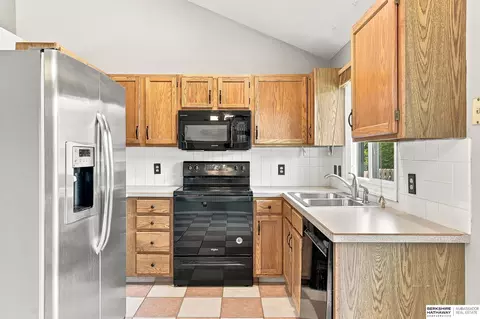 Kitchen - 13109 Patrick Cir, Omaha, NE 68164 photo 1 of 3