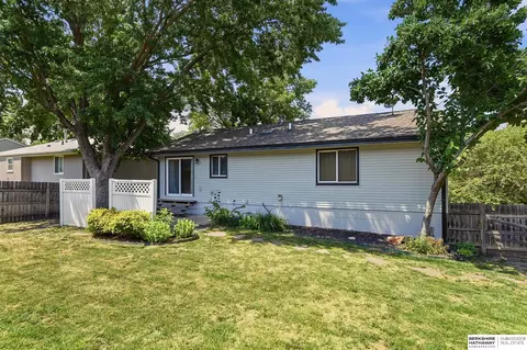Exterior - 13109 Patrick Cir, Omaha, NE 68164 photo 6 of 7