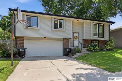 13109 Patrick Cir, Omaha, NE 68164