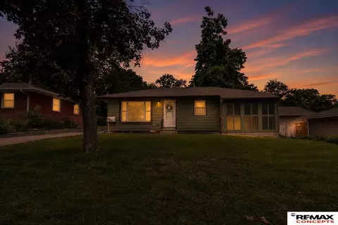 4500 Pioneers Blvd, Lincoln, NE 68506