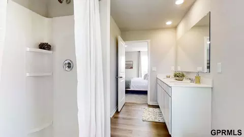 Bath - 7716 N 169 St, Bennington, NE 68007 photo 1 of 2