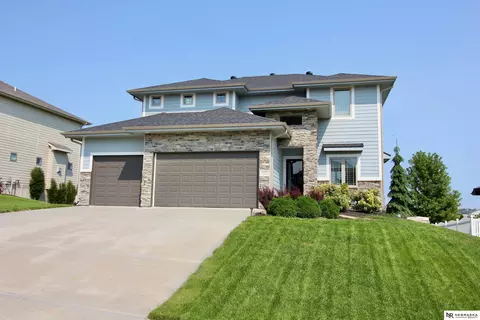 11723 S 109th St, Papillion, NE 68046
