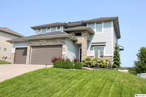 11723 S 109th St, Papillion, NE 68046