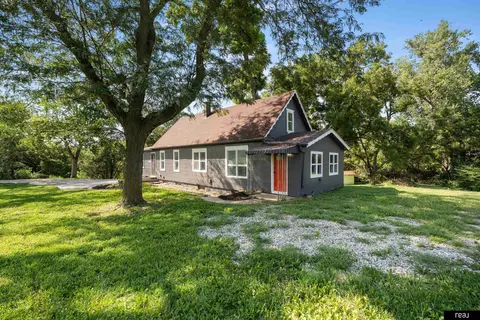 7512 S 43 St, Bellevue, NE 68147