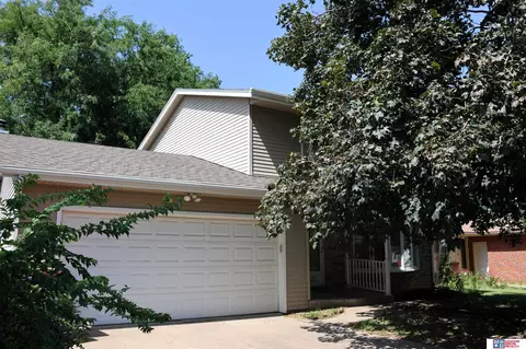 2921 N 74th St, Lincoln, NE 68507