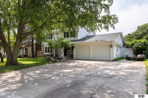 4012 N 95th St, Omaha, NE 68134