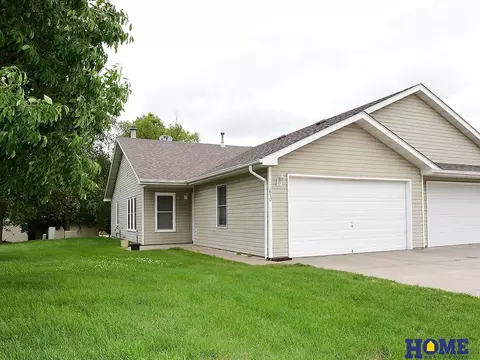 1850 W S St #14, Lincoln, NE 68528