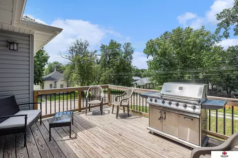 Exterior - 1301 N 9th St, Beatrice, NE 68310 photo 2 of 3
