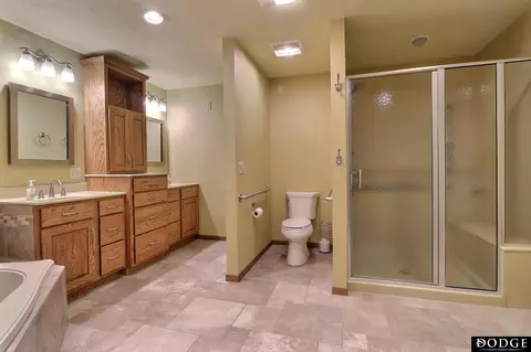 Bath - 1009 Howard St, Scribner, NE 68057 photo 3 of 3