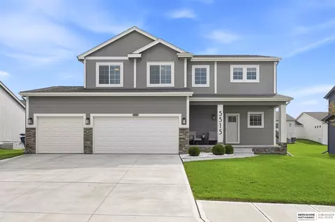 5515 N 182nd St, Elkhorn, NE 68022