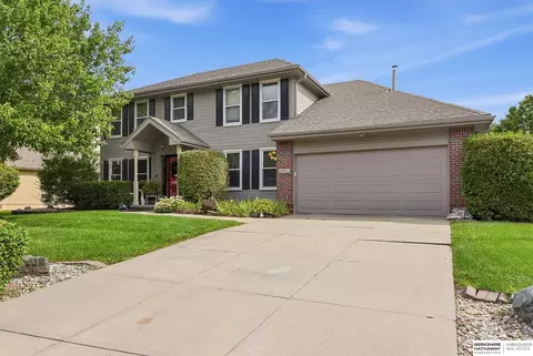 4201 N 136th St, Omaha, NE 68164