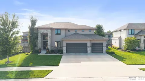 1714 S 207th St, Elkhorn, NE 68022