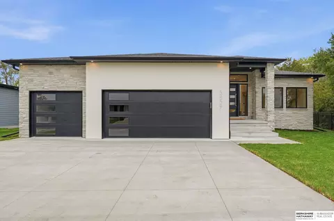 3507 Kilkee Rd, Lincoln, NE 68520