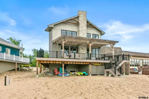 17107 Rainbow Rd, Bellevue, NE 68123